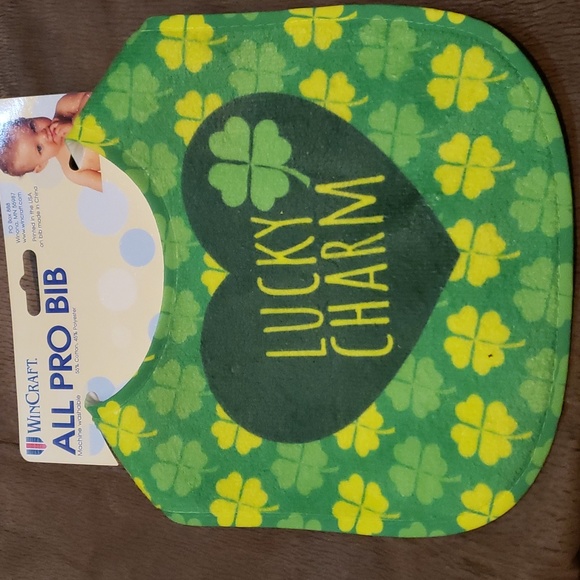 Other - Lucky Charm All Pro Bib nwt